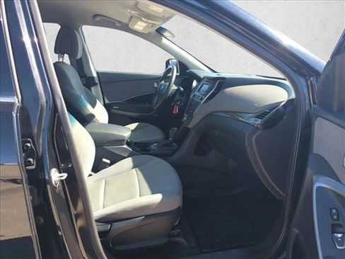 Used 2018 Hyundai Santa Fe Sport image 19