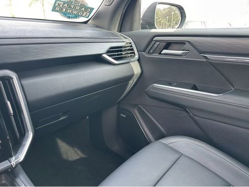 Certified 2024 GMC Acadia Elevation image 27