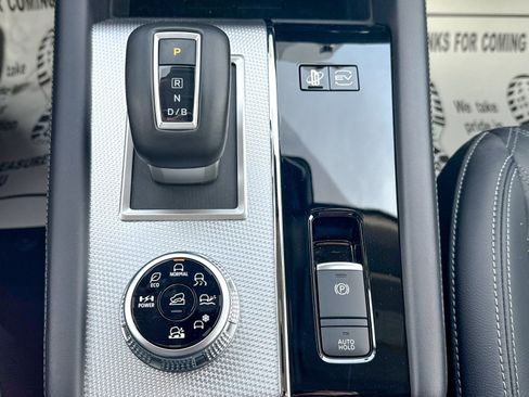 New 2025 Mitsubishi Outlander SEL image 38