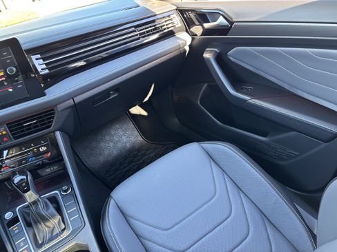 Certified 2025 Volkswagen Jetta SEL image 14