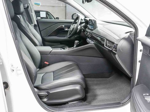 Certified 2025 Acura ADX AWD image 19