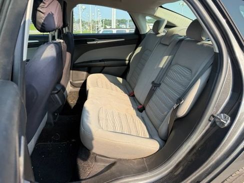 Used 2016 Ford Fusion S FWD image 13