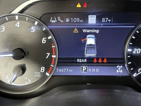 Certified 2021 Nissan Titan Platinum Reserve w/ Moonroof Package image 19