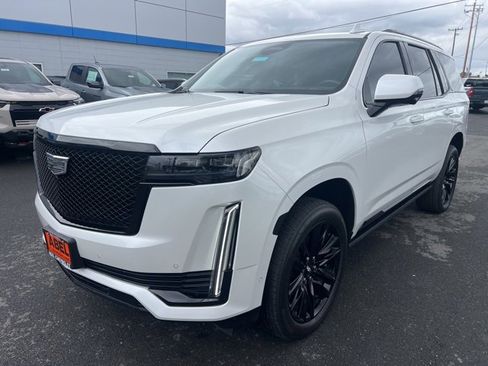 Used 2023 Cadillac Escalade Sport Platinum w/ LPO, ONYX Package image 12