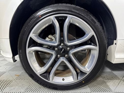 Used 2013 Ford Edge Sport w/ Driver Entry Pkg image 19