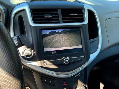 Used 2020 Chevrolet Sonic LT image 19