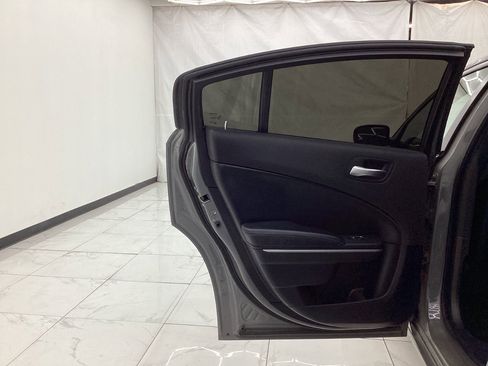 Used 2019 Dodge Charger SXT w/ Leather Interior Group image 24