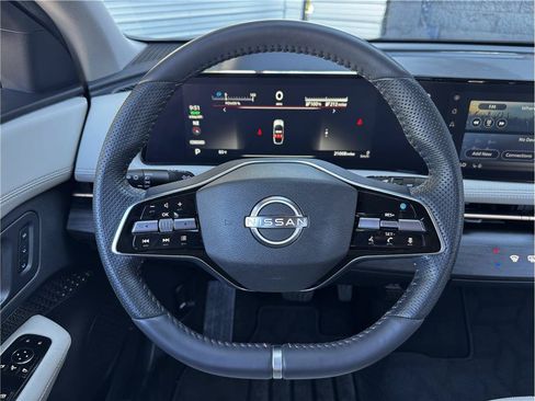Used 2024 Nissan Ariya AWD image 21
