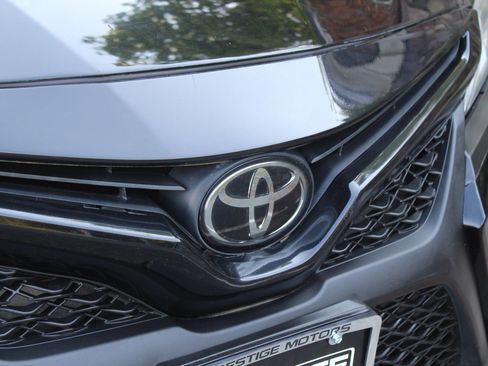 Used 2020 Toyota Camry SE FWD image 35