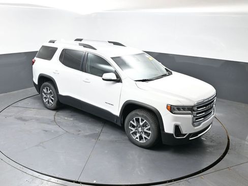 Used 2023 GMC Acadia SLT image 17