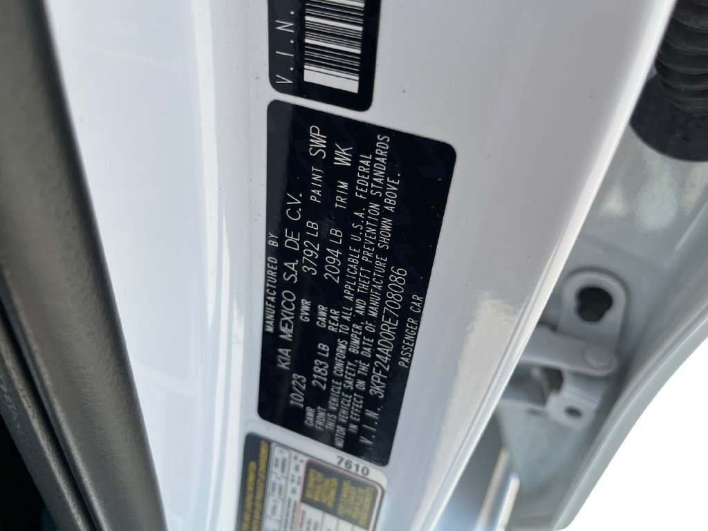 Used 2024 Kia Forte LXS FWD image 32