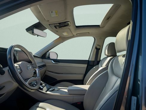 Certified 2024 Hyundai Palisade Calligraphy FWD image 23
