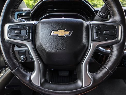 Used 2022 Chevrolet Silverado 1500 LT w/ LPO, Dark Essentials Package RWD image 13