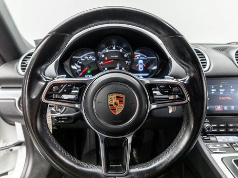 Used 2018 Porsche 718 Cayman image 16