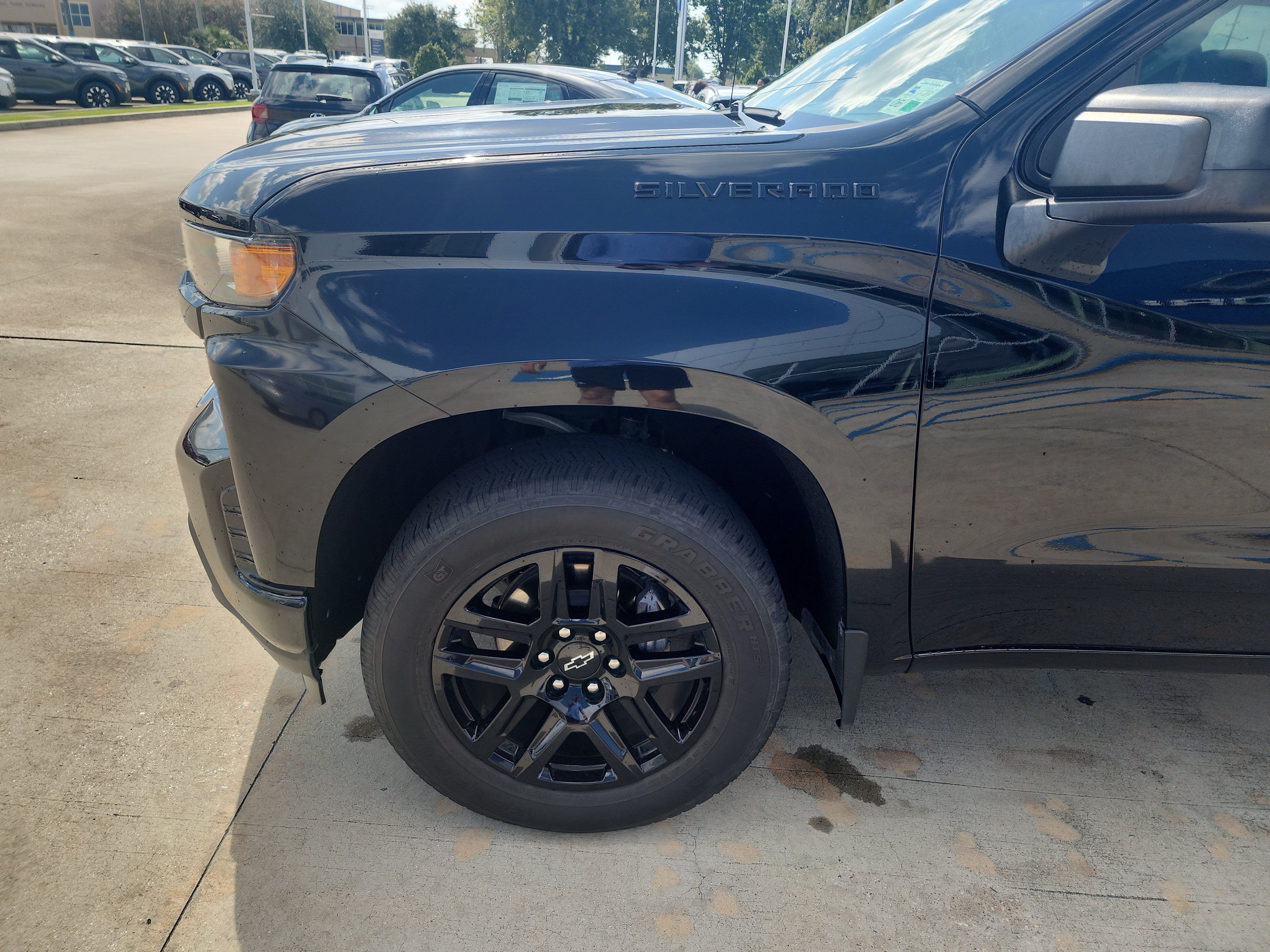 Used 2022 Chevrolet Silverado 1500 Custom w/ Rally Edition RWD image 16