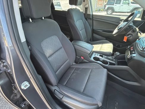 Used 2018 Hyundai Tucson SE FWD image 15