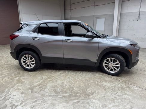 Used 2024 Chevrolet TrailBlazer LS w/ LS Convenience Package image 6
