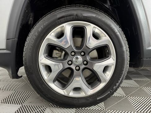 Used 2019 Jeep Compass Limited image 43