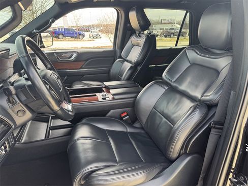 Used 2024 Lincoln Navigator L 4WD image 21