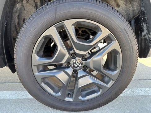 Used 2024 Toyota RAV4 Adventure image 9