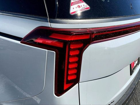 New 2026 Kia Carnival SX Prestige FWD image 15