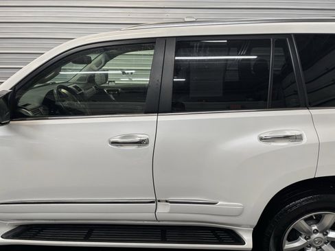 Used 2018 Lexus GX 460 image 7