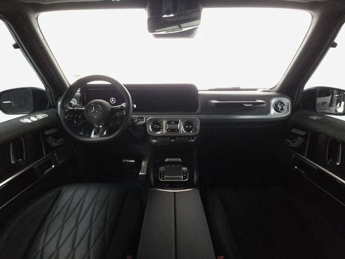 Used 2025 Mercedes-Benz G 63 AMG 4MATIC image 27