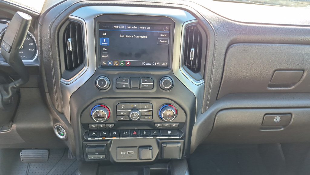 Used 2020 Chevrolet Silverado 1500 LTZ w/ LTZ Texas Edition RWD image 15