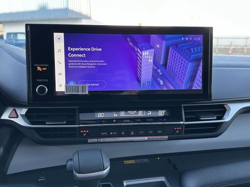 New 2026 Toyota Sienna XLE image 34