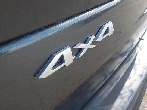 New 2025 Jeep Grand Cherokee 4WD image 21