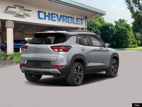 New 2026 Chevrolet TrailBlazer LT w/ Convenience Package FWD image 2
