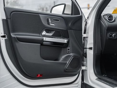 Certified 2024 Mercedes-Benz GLB 250 4MATIC w/ Winter Heating Package image 36