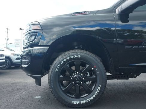 New 2026 RAM 2500 Big Horn AWD/4WD image 16