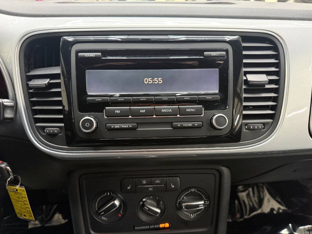 Used 2012 Volkswagen Beetle 2.5 FWD image 19