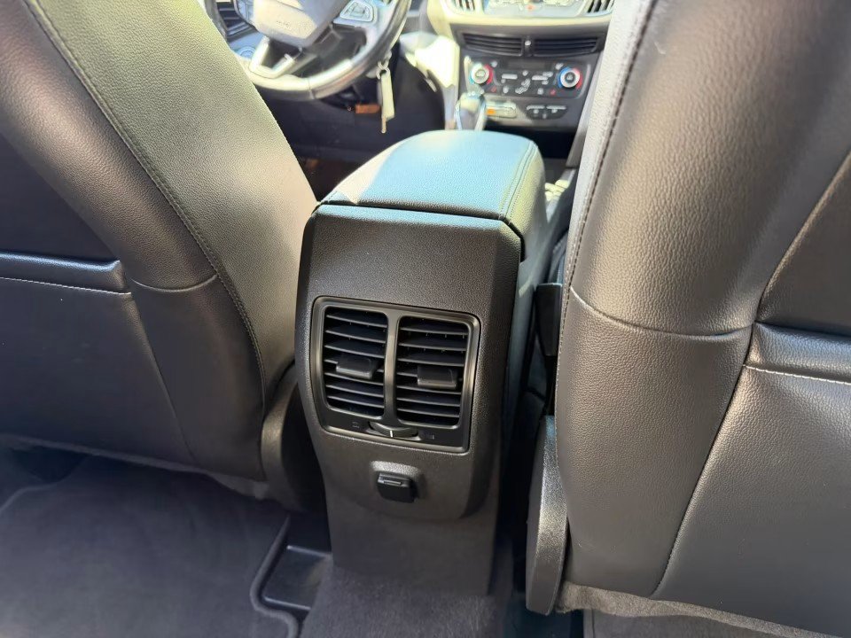 Used 2018 Ford Escape SEL AWD/4WD image 22