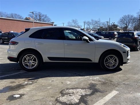 Used 2021 Porsche Macan image 4