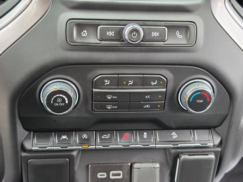 Used 2024 Chevrolet Silverado 1500 Custom Trail Boss w/ Dark Appearance Package AWD/4WD image 14