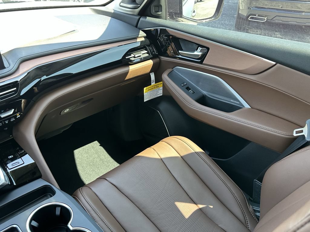 Used 2026 Acura MDX w/ Technology Package FWD image 12