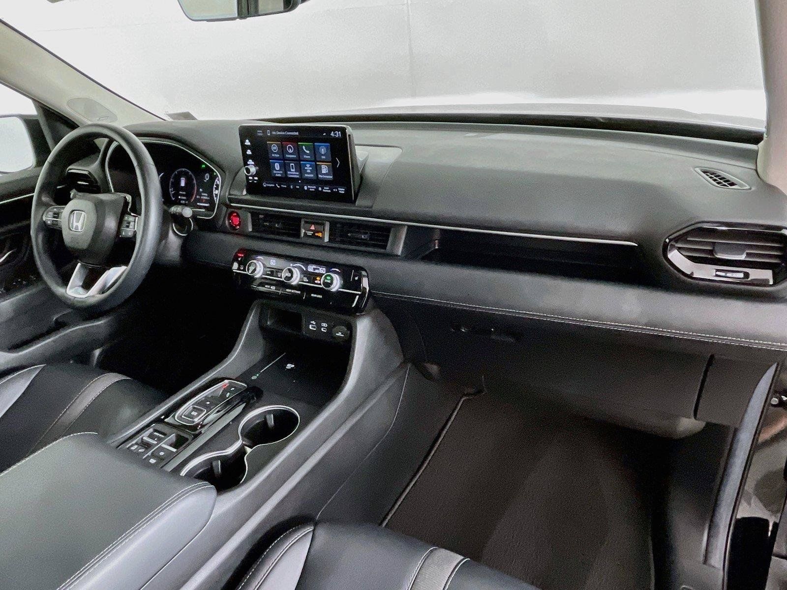 Certified 2025 Honda Pilot Touring image 36
