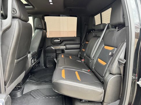 Used 2020 GMC Sierra 2500 AT4 w/ AT4 Premium Package image 14