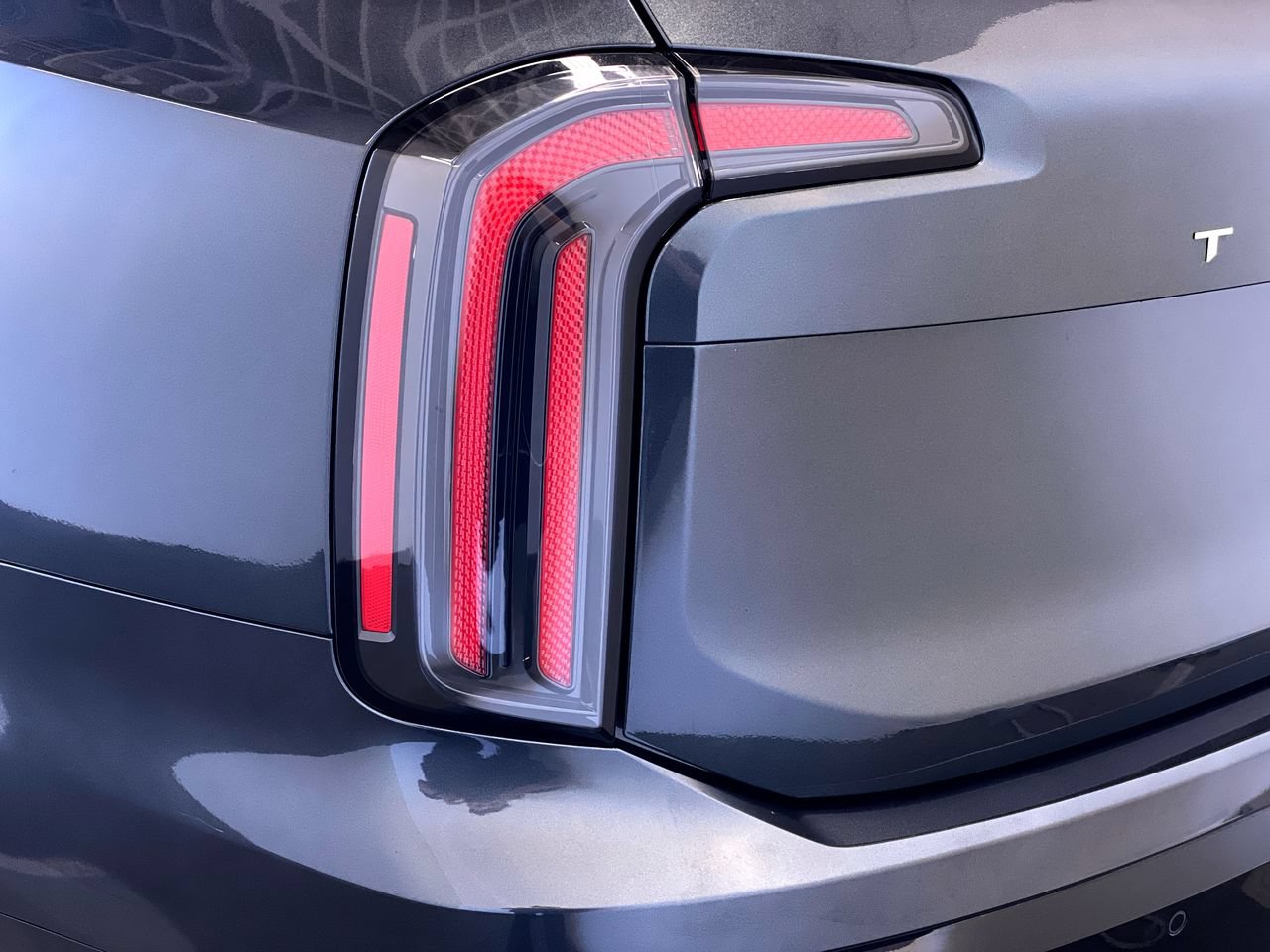 Certified 2024 Kia Telluride SX X-Line AWD/4WD image 9
