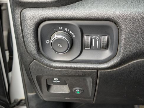 Used 2019 RAM 1500 Tradesman image 18