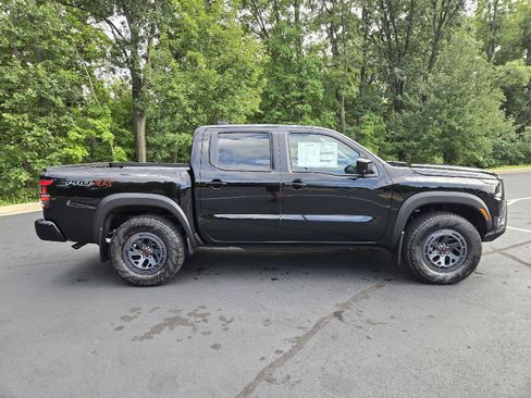 New 2026 Nissan Frontier PRO-4X w/ Pro-4x Convenience Package AWD/4WD image 2