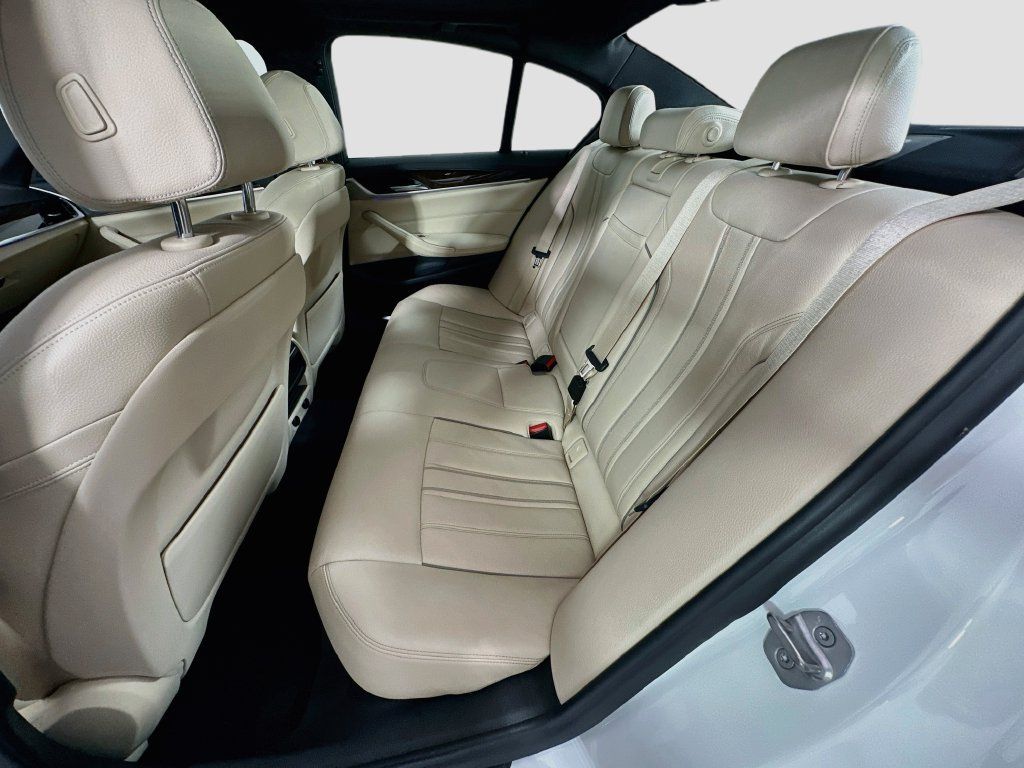 Used 2018 BMW 530e RWD image 23