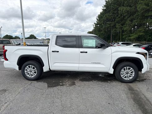 New 2026 Toyota Tundra SR5 RWD image 4