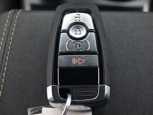 Used 2025 Ford Bronco Badlands AWD/4WD image 17