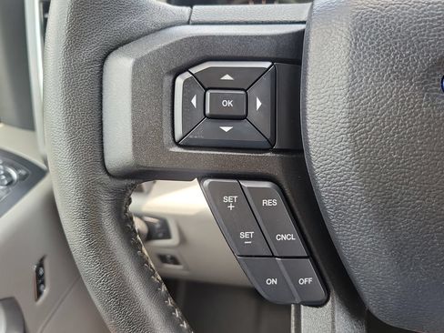 Used 2020 Ford F150 XLT w/ Equipment Group 302A Luxury RWD image 34