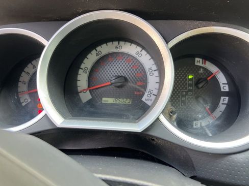 Used 2012 Toyota Tacoma PreRunner image 6