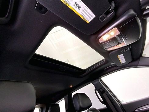 Used 2020 Jeep Grand Cherokee Limited image 22