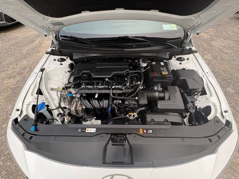 Used 2026 Hyundai Elantra Sport FWD image 31
